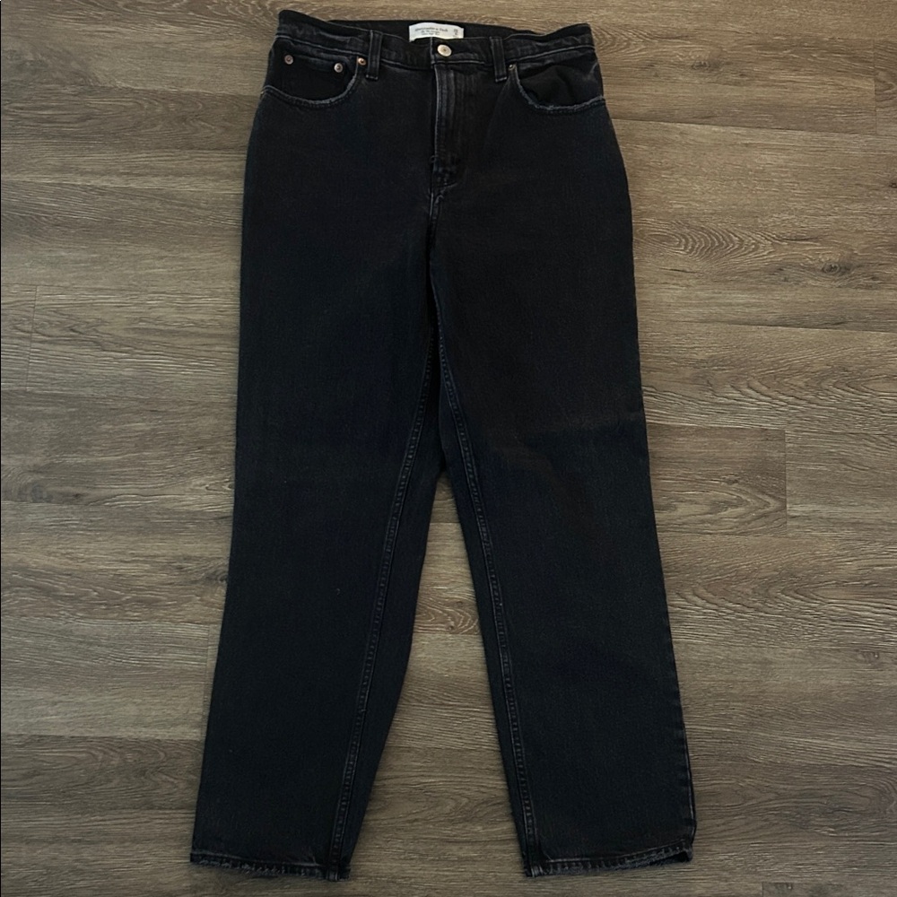 Abercrombie & Fitch Black Straight Leg Jeans size 28